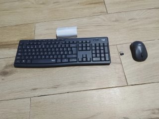 Teclado y Ratón Logitech Inalámbrico