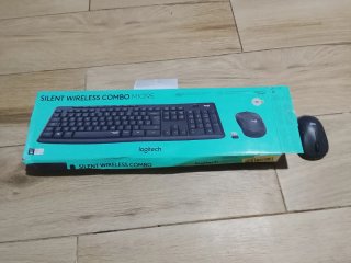 Teclado y Ratón Logitech Inalámbrico