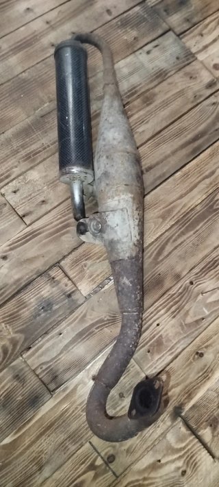Tubo de escape para moto