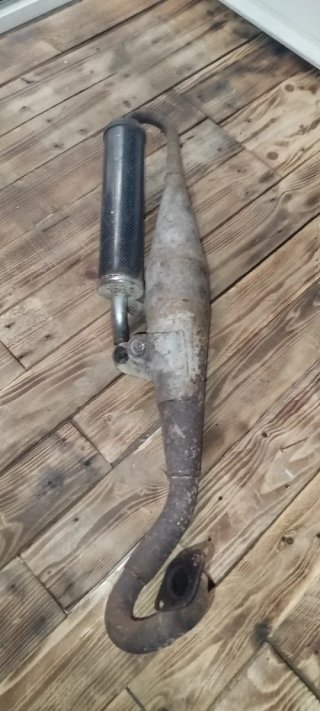 Tubo de escape para moto