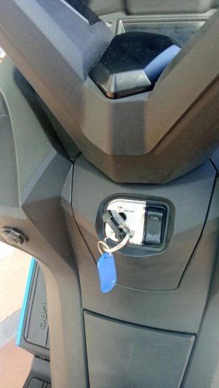 Wottan Storm S 300 ABS Azul 12.600km