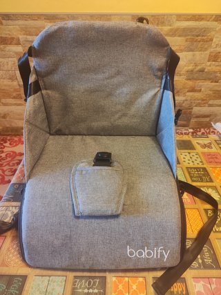 Trona portátil Babify gris