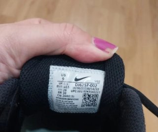 Botines Nike de 120 euros a 9 euros,solo hoy!!