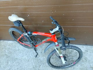 Bicicleta de Montaña Focus Roja