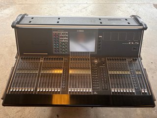 Yamaha CL5 Mesa de Sonido Digital