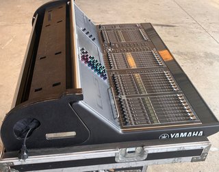 Yamaha CL5 Mesa de Sonido Digital