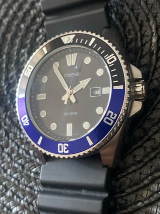 Reloj Casio MDV-107 Negro y Azul