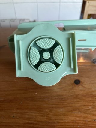 Mandolina de cocina verde