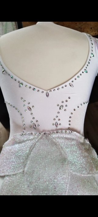 Disfraz Carnaval Blanco y Rosa