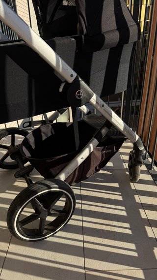 Silla de paseo Cybex negra