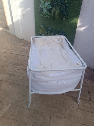 Mini cuna con dosel