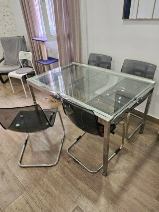 Mesa Comedor Cristal IKEA GLIVARP + 4 Sillas