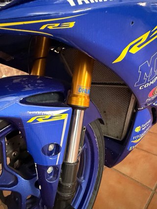 YAMAHA R3