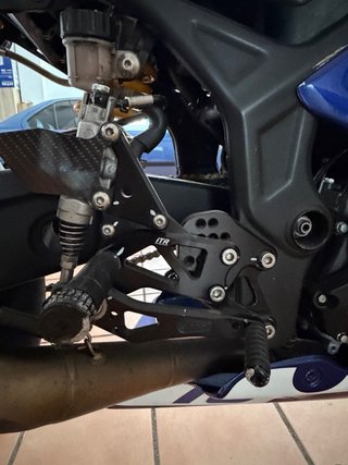 YAMAHA R3