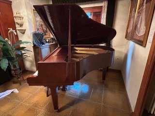 Piano de Cola Yamaha G1 Japonés. Excelente estado.
