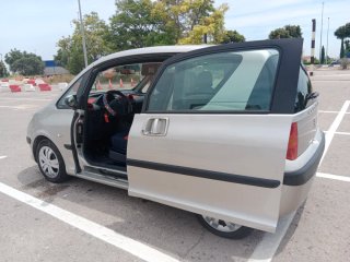 Peugeot 1007 2006