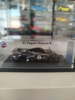 Hot Wheels RLC '21 Pagani Huayra R