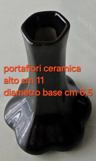 Portafiori in ceramica, H 11 cm