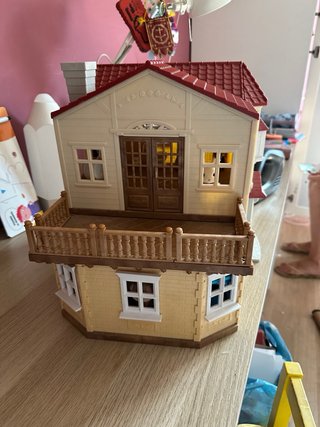 Casa Sylvanian Families con accesorios