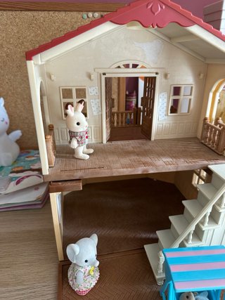 Casa Sylvanian Families con accesorios