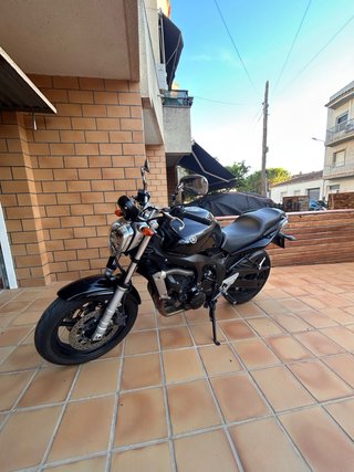 Yamaha FZ6 Negra