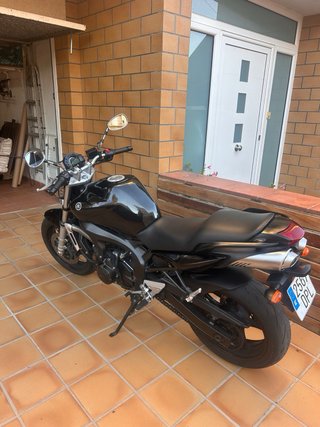 Yamaha FZ6 Negra