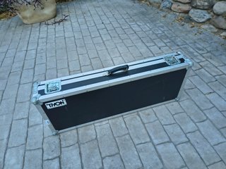 Crumar Mojo 61 con Flightcase a medida