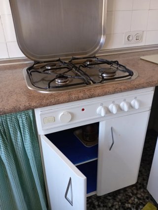 Cocina de gas Teka 4 fuegos con mueble