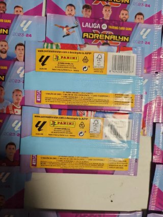 Lote 30 sobres LaLiga Adrenalyn XL 2023-24