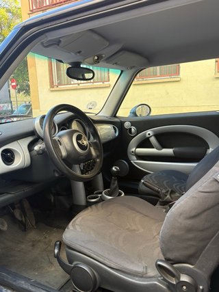 MINI ONE 2002