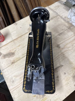 Máquina de coser Alfa