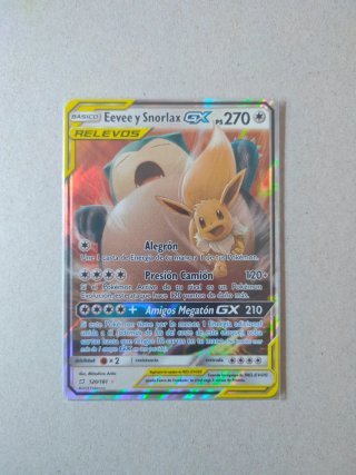 Carta Pokémon Eevee y Snorlax GX (TEU 120)