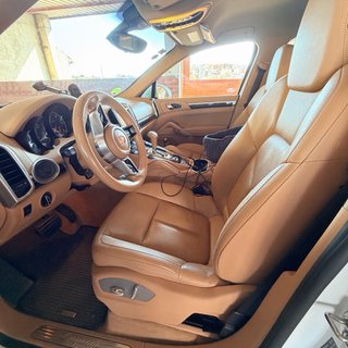 Porsche Cayenne 2015