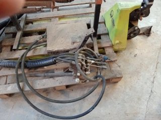 Desbrozadora y recogedor de ramas para tractor