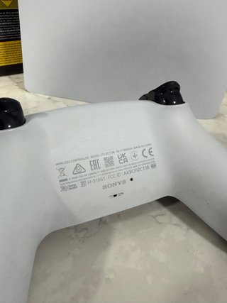 PS5 Digital Edition 825 GB / Diciembre 2025