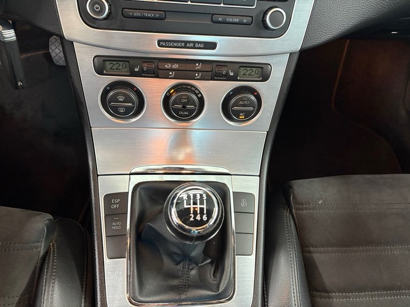 Volkswagen Passat 2009, foto 12