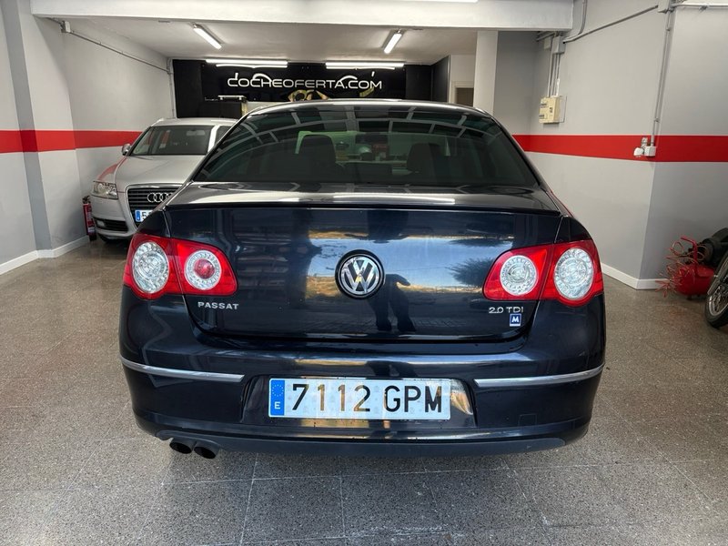 Volkswagen Passat 2009, foto 5