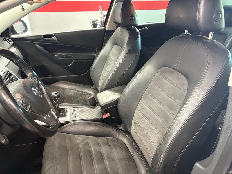 Volkswagen Passat 2009, foto 21