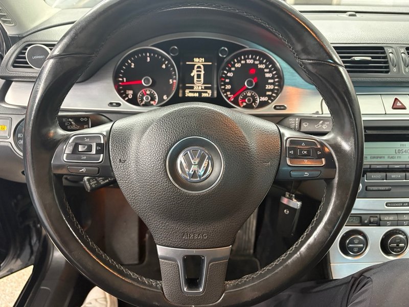 Volkswagen Passat 2009, foto 9