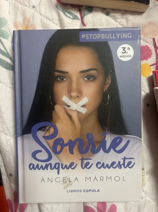 Libro Sonríe aunque te cueste