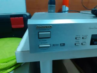 Reproductor DVD/CD Onkyo DV-SP501, con mando.