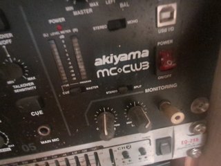 Mesa de mezclas Akiyama MC-Club