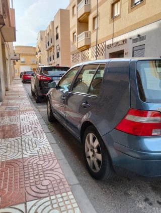 Volkswagen Golf 2003