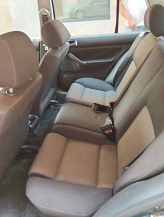 Volkswagen Golf 2003