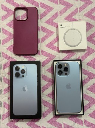 iPhone 13 Pro 128GB + caragador inalámbrico+funda