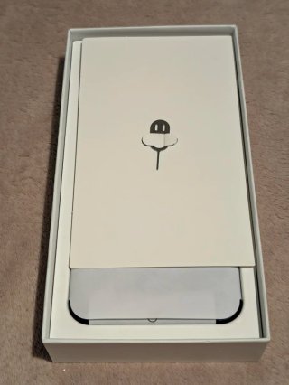 OPPO Reno13 5G azul marino poco uso.
