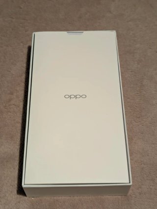 OPPO Reno13 5G azul marino poco uso.