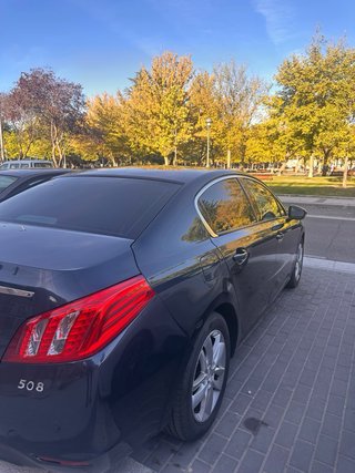 Peugeot 508 eHDI 112CV 175.000 Km año 2011