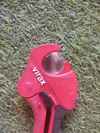 Cortatubos Virax Rojo