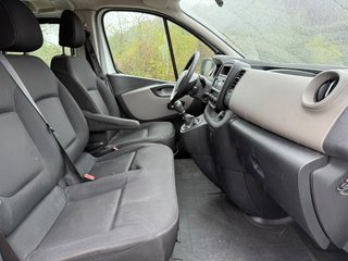 RENAULT TRAFIC 9 PLAZAS 1.6DCi 95CV.